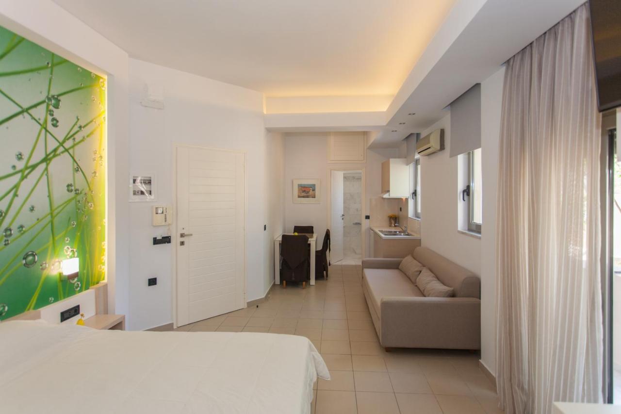 Forum City Apartments Chrissi Akti Chania Exterior foto